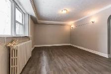 Cozy One Bedroom Apartment | Margaret Ave - Photo 2