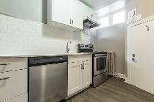 Cozy One Bedroom Apartment | Margaret Ave - Photo 5