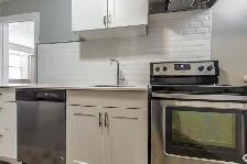 Cozy One Bedroom Apartment | Margaret Ave - Photo 6