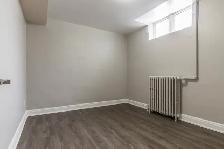 Cozy One Bedroom Apartment | Margaret Ave - Photo 8