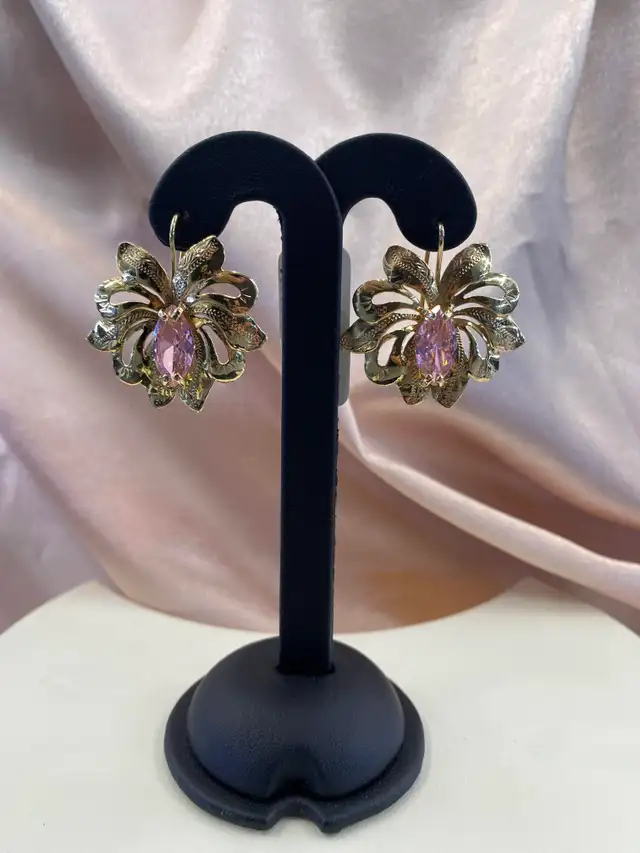 14K Gold Flower Earrings with Pink Stone