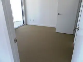 MARKET WHARF: Large 2 Bedroom Den Condo For Rent Toronto w/PRKG