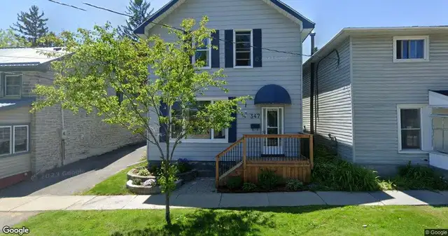 AVAILABLE NOW - 2 BEDROOM, ALL INCLUSIVE -DUPLEX - PRESCOTT