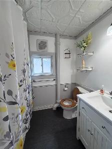 AVAILABLE NOW - 2 BEDROOM, ALL INCLUSIVE -DUPLEX - PRESCOTT - Photo 23
