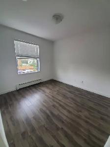 AVAILABLE DECEMBER 1 - 2 BEDROOM UNIT - PERTH - Photo 6