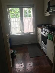 Close UTM- room for rent with private washroom - Photo 2
