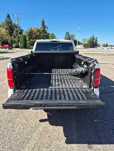 Toyota Tacoma TRD Sport   2024 - Photo 5