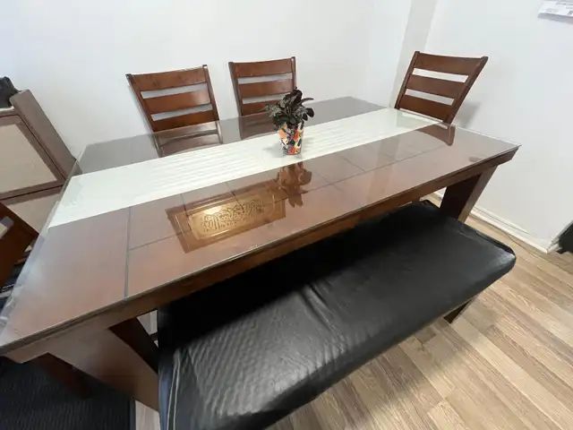 Extendable Dining Table Set – $800