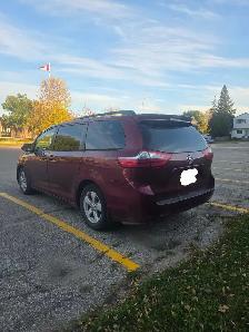 2015 Toyota Sienna LE SAFETIED - Photo 3
