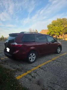 2015 Toyota Sienna LE SAFETIED - Photo 4