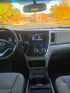 2015 Toyota Sienna LE SAFETIED - Photo 8