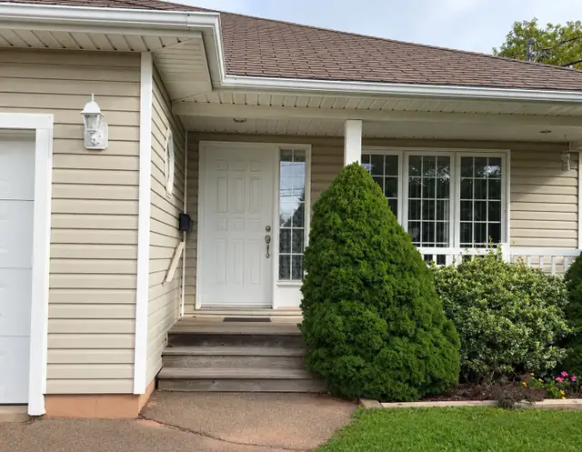 Half Duplex for Rent