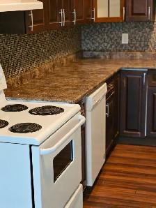 2-bedroom apartment at 3038 Arlington Avenue - Photo 2
