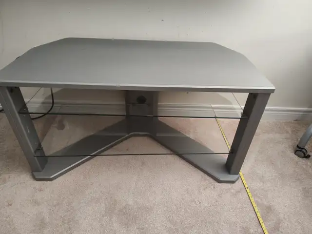 Modern TV Stand / Media Console with Glass Shelves - 44' Wide