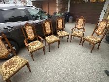 Free delivery used Vintage Octagonal Dining Set - Photo 9