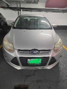 2014 Ford Focus SE - Photo 9