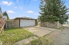 6,630 Sq Ft Lot with Renovated 4 Bed Bungalow   Legal Suite - Photo 4