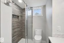6,630 Sq Ft Lot with Renovated 4 Bed Bungalow   Legal Suite - Photo 10