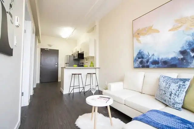 Lease Assignment – 1Bed 1Bath  Available Early November