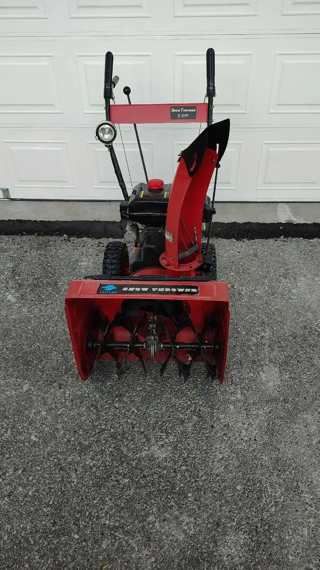 6.5 HP Snowblower - Excellent Condition
