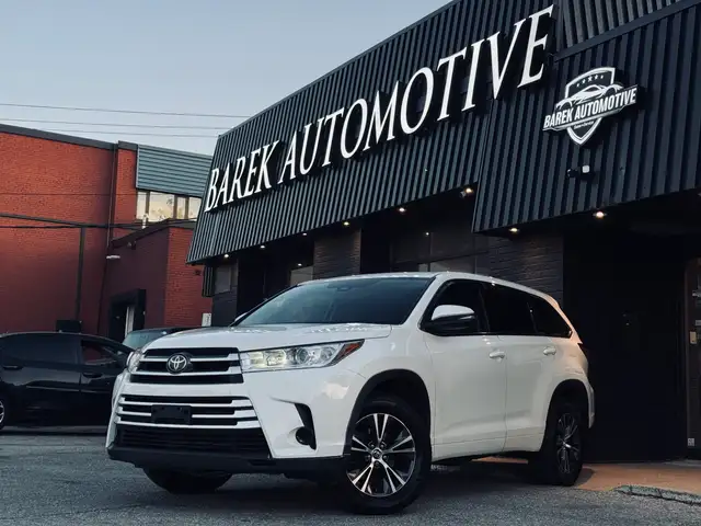 2018 Toyota Highlander AWD LE 8 PASSENGER