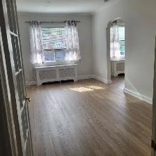 SPACIOUS & BEAUTIFULLY MAINTIANED 2- BEDROOM APARTMENT IN LEASID - Photo 4