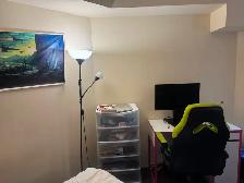 Furnished Room For Rent - Toronto Downtown - Photo 8