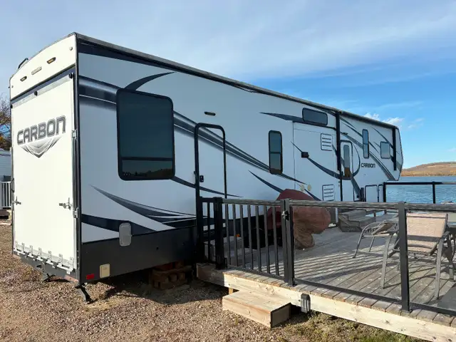 2014 Keystone Carbon 377 Toy Hauler