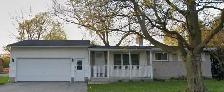 Lovely 1 bedroom basement apartment