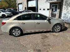 2012 Chevrolet Cruze Sedan. - Photo 2