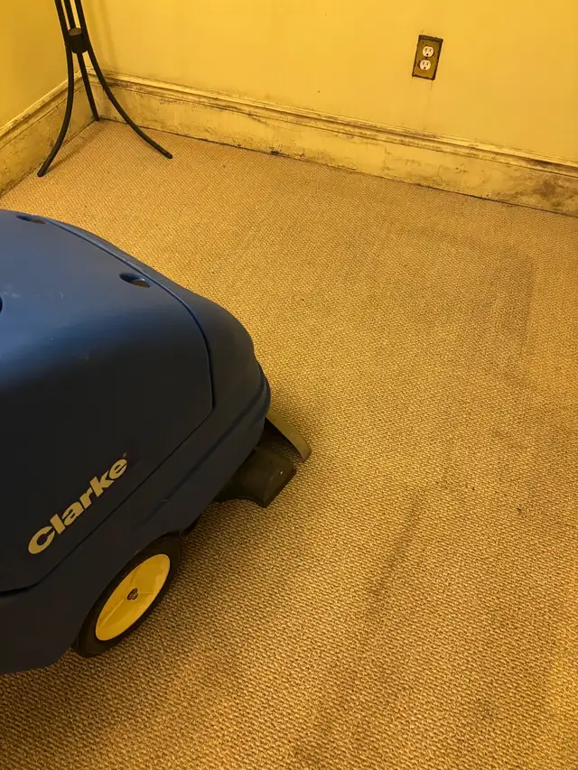 Clark carpet cleaner machine