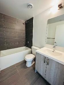 Modern Max condo in the heart of downtown, open concept 1bedroom - Photo 7