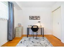 Bright Private Room | Scarborough | Near UTSC & Centennial campu