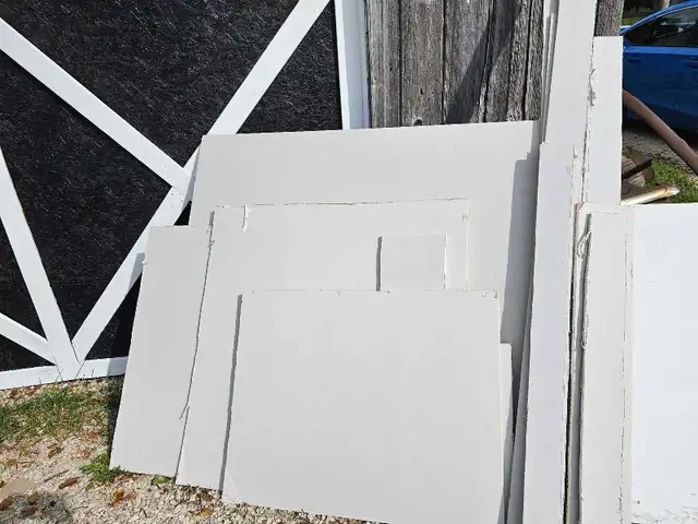 FREE DRYWALL AND MUD