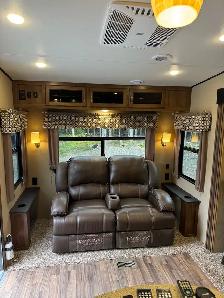 2018 Chaparral 280RLS - Photo 5