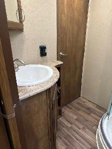 2018 Chaparral 280RLS - Photo 10