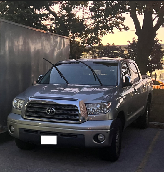 Toyota Tundra 2008 5.7 Crew Cab Limited 7000$