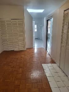 2 1/2 à louer, style petit loft, à Verdun, Métro à 2m.,875$/mois - Photo 3