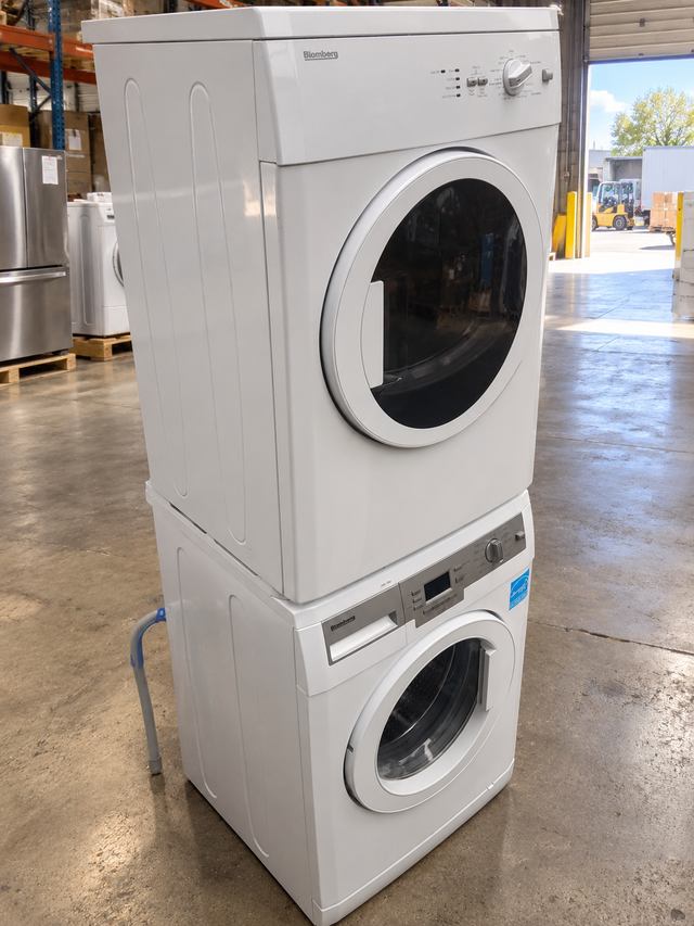 24' Blomberg Washer and Dryer Washing Machine Combo Set Stacker