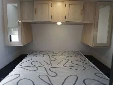 2025 Prime Time Avenger 27RBS PRIVATE FRONT BEDROOM, REAR LARGE - Photo 21