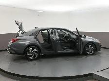 2025 Hyundai Elantra Preferred Tech Sunroof, Bluelink, Apple/And - Photo 49