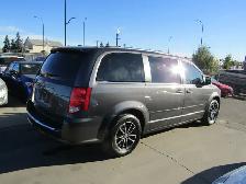 2017 Dodge Grand Caravan 4dr Wgn SXT Premium Plus | Stow 'N Go | - Photo 6
