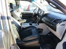2017 Dodge Grand Caravan 4dr Wgn SXT Premium Plus | Stow 'N Go | - Photo 25