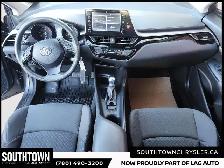 2022 Toyota C-HR XLE Premium - Photo 9