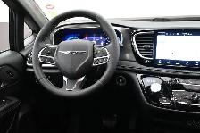 2025 Chrysler Pacifica SELECT LOTS OF ROOM! 7 SEATER | HEATED SE - Photo 23