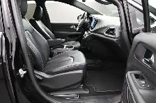 2025 Chrysler Pacifica SELECT LOTS OF ROOM! 7 SEATER | HEATED SE - Photo 27