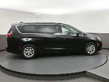 2025 Chrysler Pacifica SELECT LOTS OF ROOM! 7 SEATER | HEATED SE - Photo 34