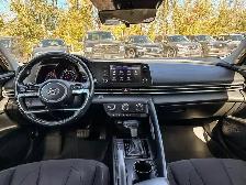 2022 Hyundai Elantra Preferred - Photo 12