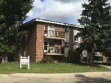 1 Month Free! Spacious 1 Bed Apartment in Riverside Meadows!