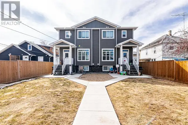 Charming 3 Bedroom, 2.5 Bathroom in Lacombe - Pet-Friendly!